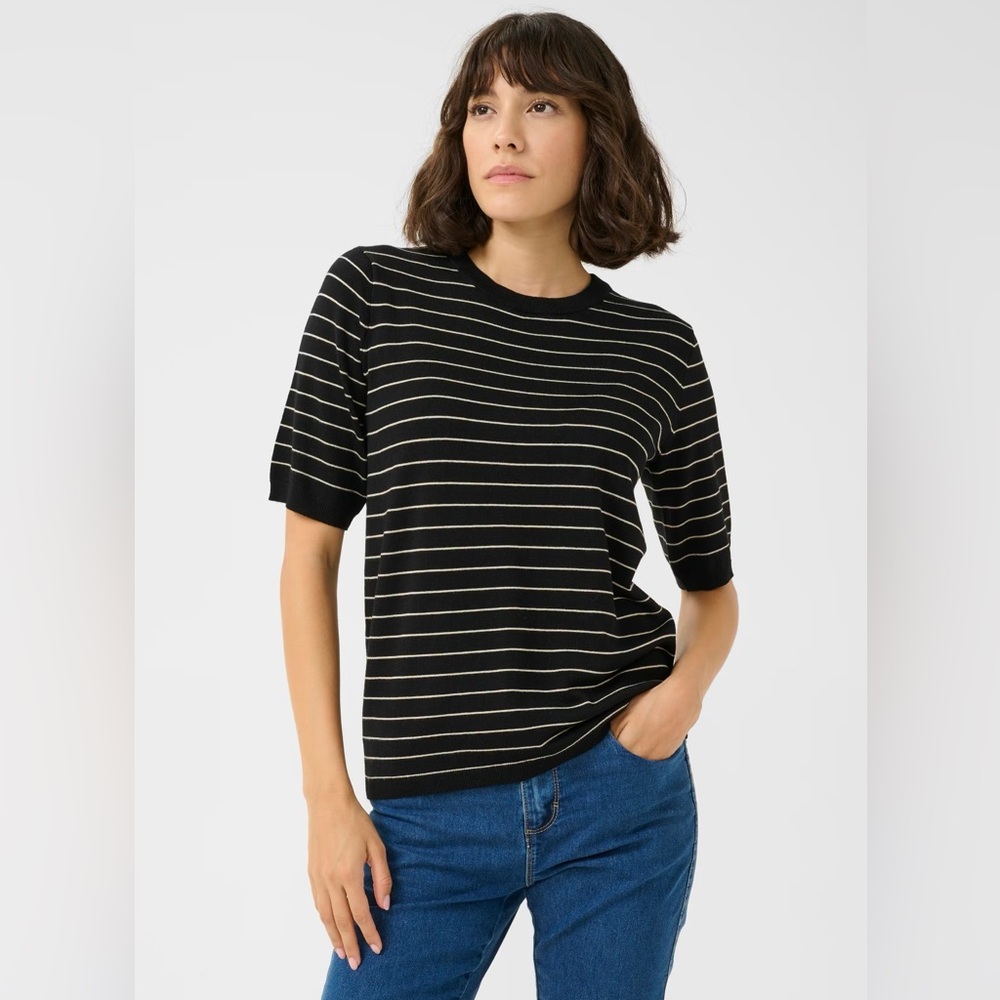 Banana Republic threadsoft striped tee black with white stripes Small